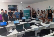 Capacitación para jóvenes en el Punto Digital de Gowland – Agote