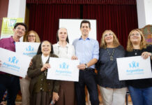 De Pedro fue invitado a dar una charla en Colegio San Antonio