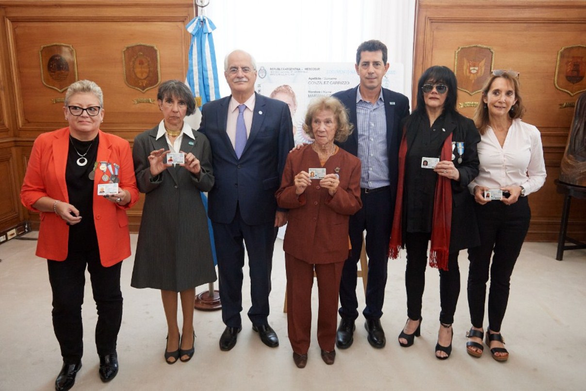 10-04-23 WADO DNI MALVINAS