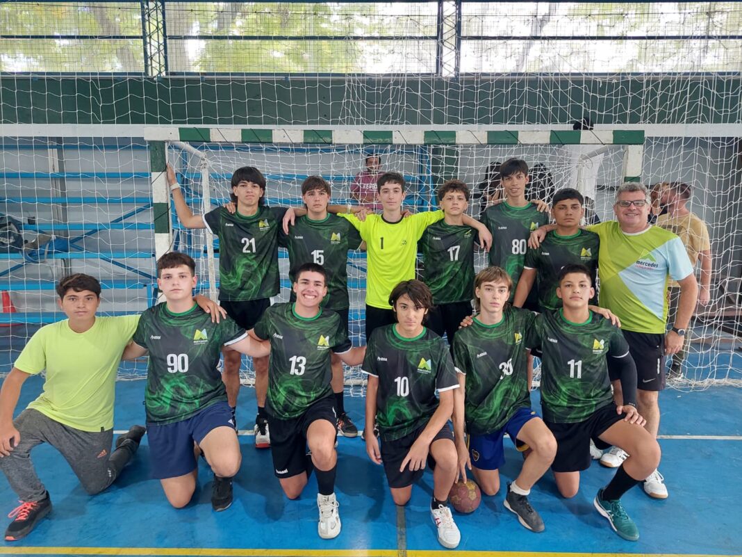 10-04-23 deportes HANDBALL1