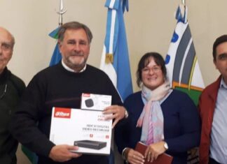 La Cooperativa de Agua Potable hizo entrega de donaciones al Municipio