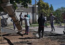 Avanzan las obras de pavimento en barrio Esperanza
