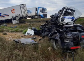 Un muerto en choque de tres camiones