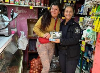 Género: entrega de folletería preventiva