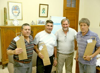 El intendente recibió a tres trabajadores que se jubilan