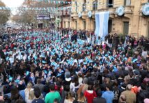 Unos mil doscientos alumnos realizaron la promesa de lealtad a la bandera
