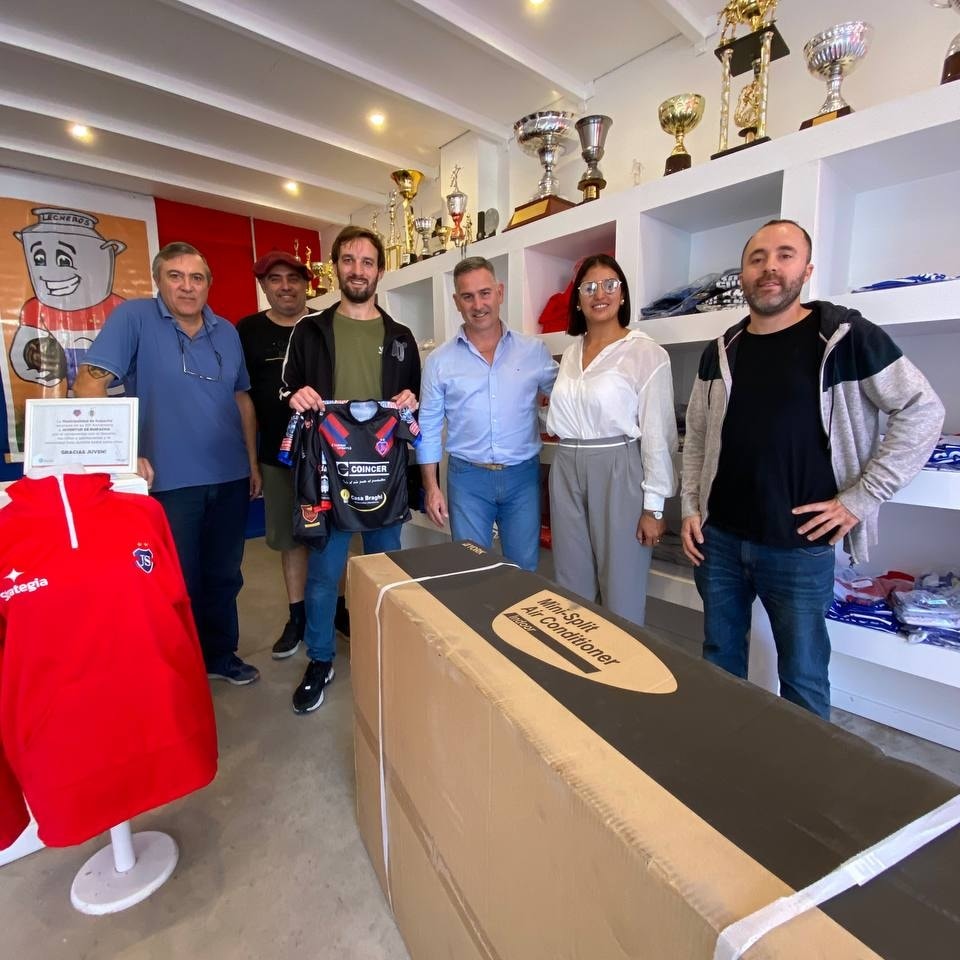 Magali Tello - Llego mas equipamiento para clubes de la ciudad