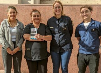 La Comisaría de la Mujer entregó material informativo en las calles