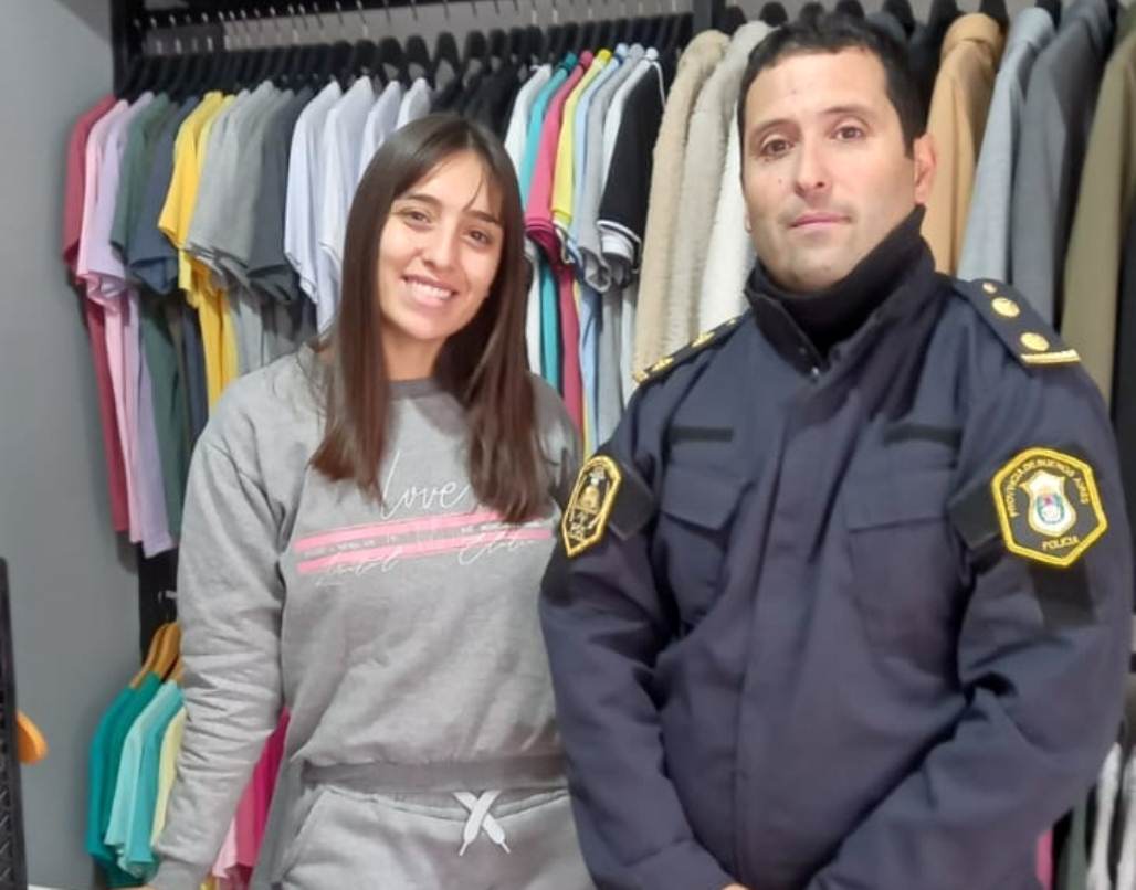 Policiales - El comisario recorrio comercios 1 - Radio Ciudad