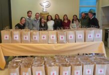 El Colegio de Farmaceúticos entregó botiquines para las escuelas públicas