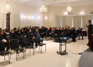Capacitación sobre abuso en el salón municipal
