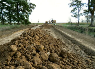 Consolidado de caminos con tosca
