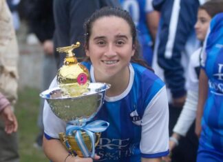 Anita Minetti alzó otra copa