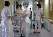 Médicos bonaerenses exigen una suma fija de 100 mil pesos
