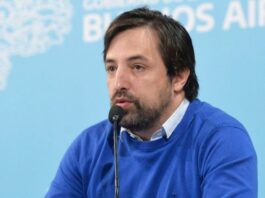 Kreplak: “Estoy orgulloso del sistema público de salud”