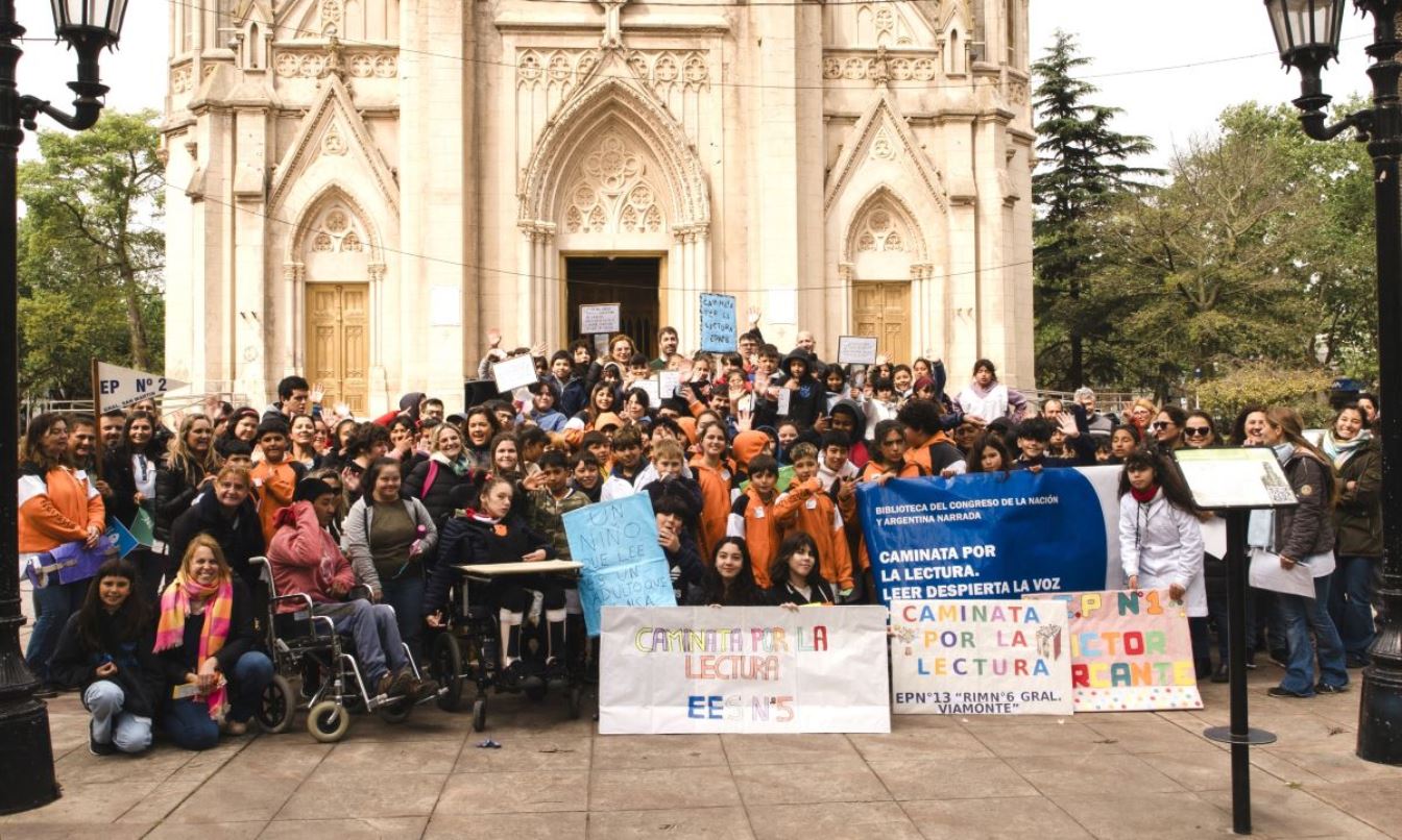 16-10-23 CAMINATA LIBRO