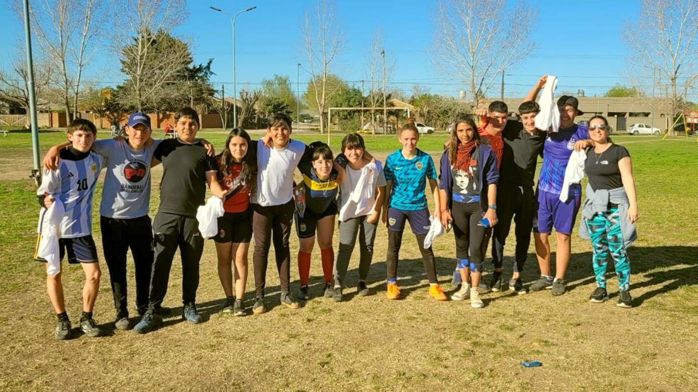 Los chicos de ENVION se unieron en un torneo de futbol