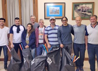 Entrega de kits deportivos