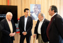 Wado de Pedro inauguró muestra sobre Raúl Alfonsín
