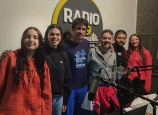 Nadadores en la Radio Pública