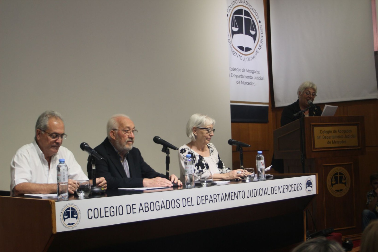 Cultura - Presentacion del nuevo libro del Dr Zammitto 2