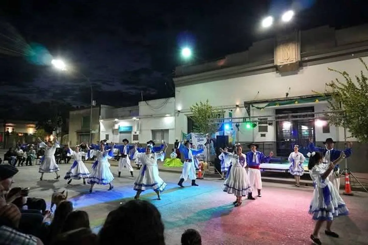 Encuentro de danzas 7_11_11zon