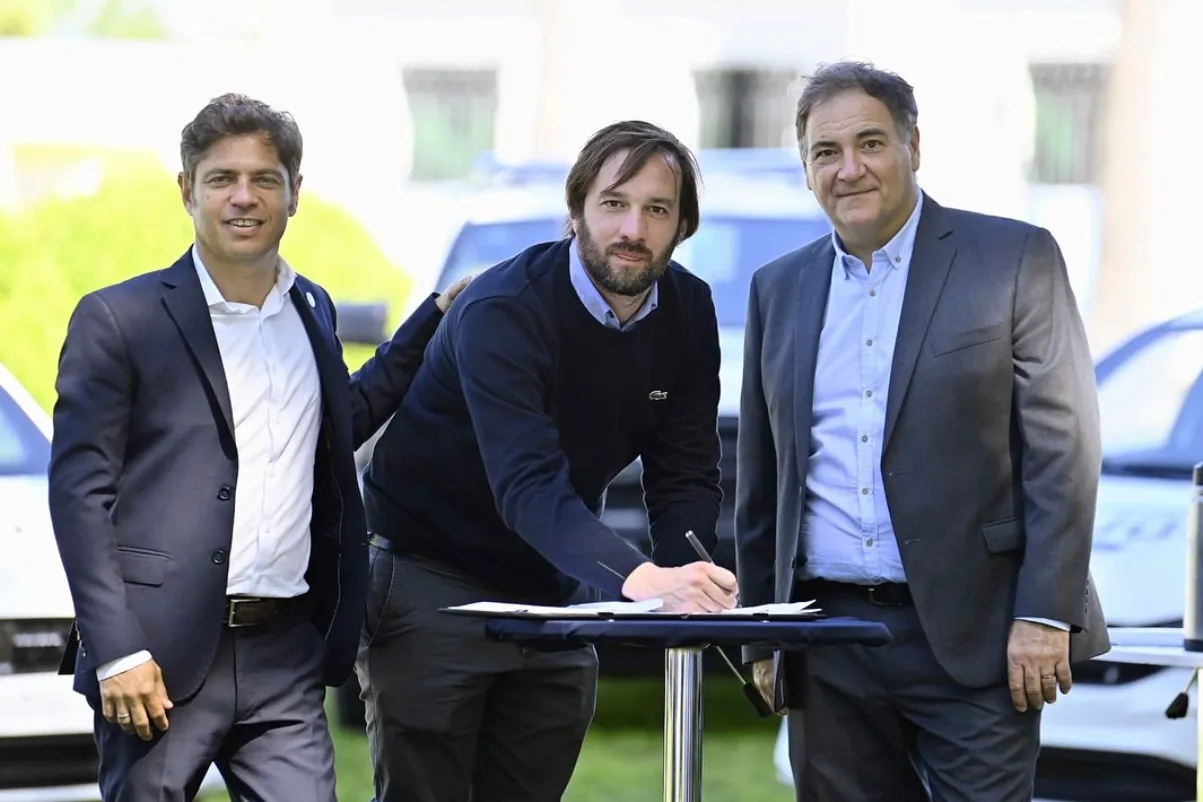 Firma del convenio de adhesion al Fondo de Seguridad en La Plata
