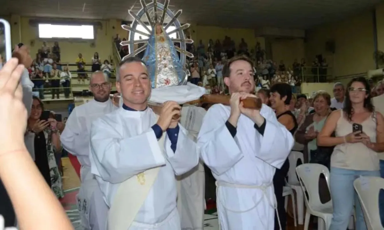 Ordenacion diaconal de Manuel Asenzo
