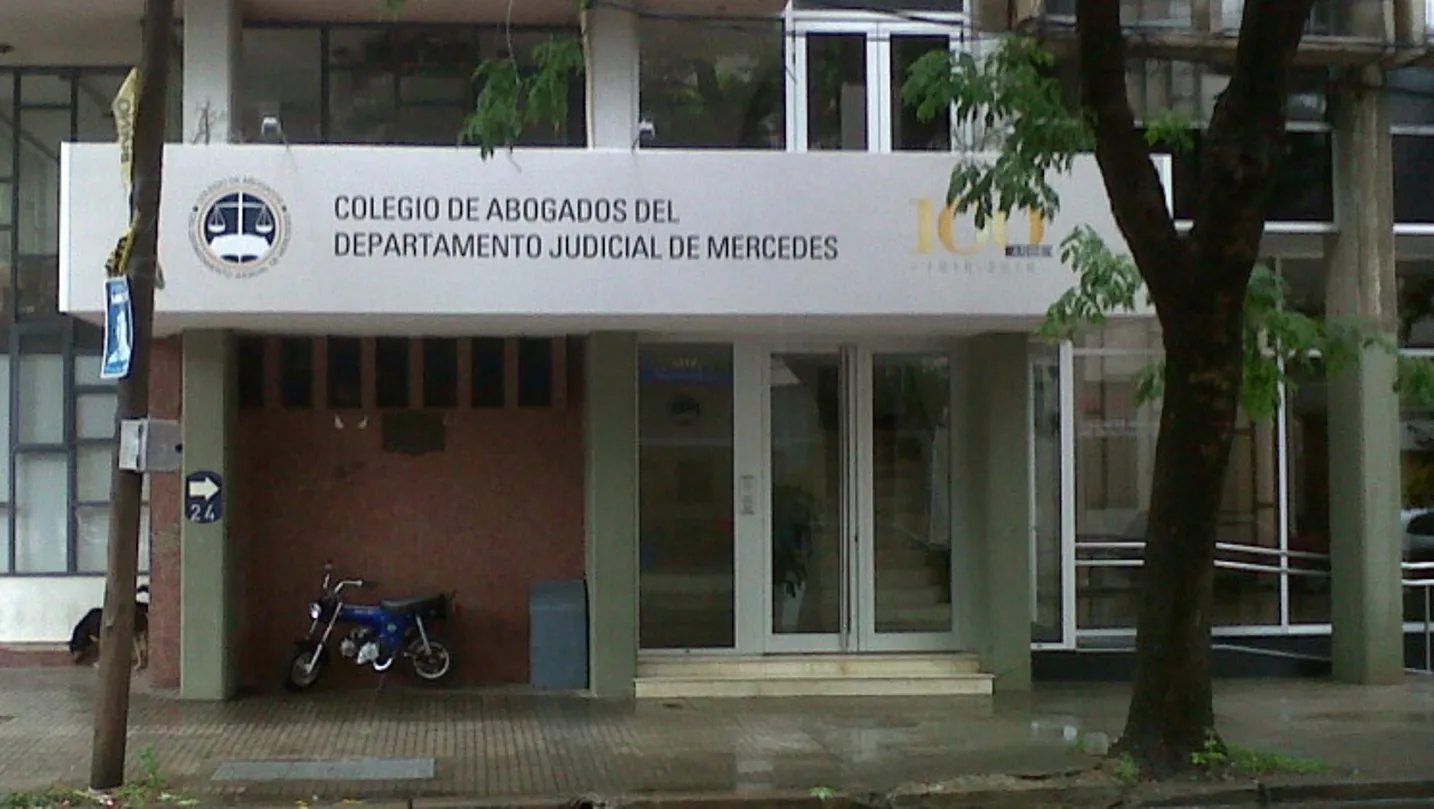 16-06-25 AMPARO COLEGIO_33_11zon
