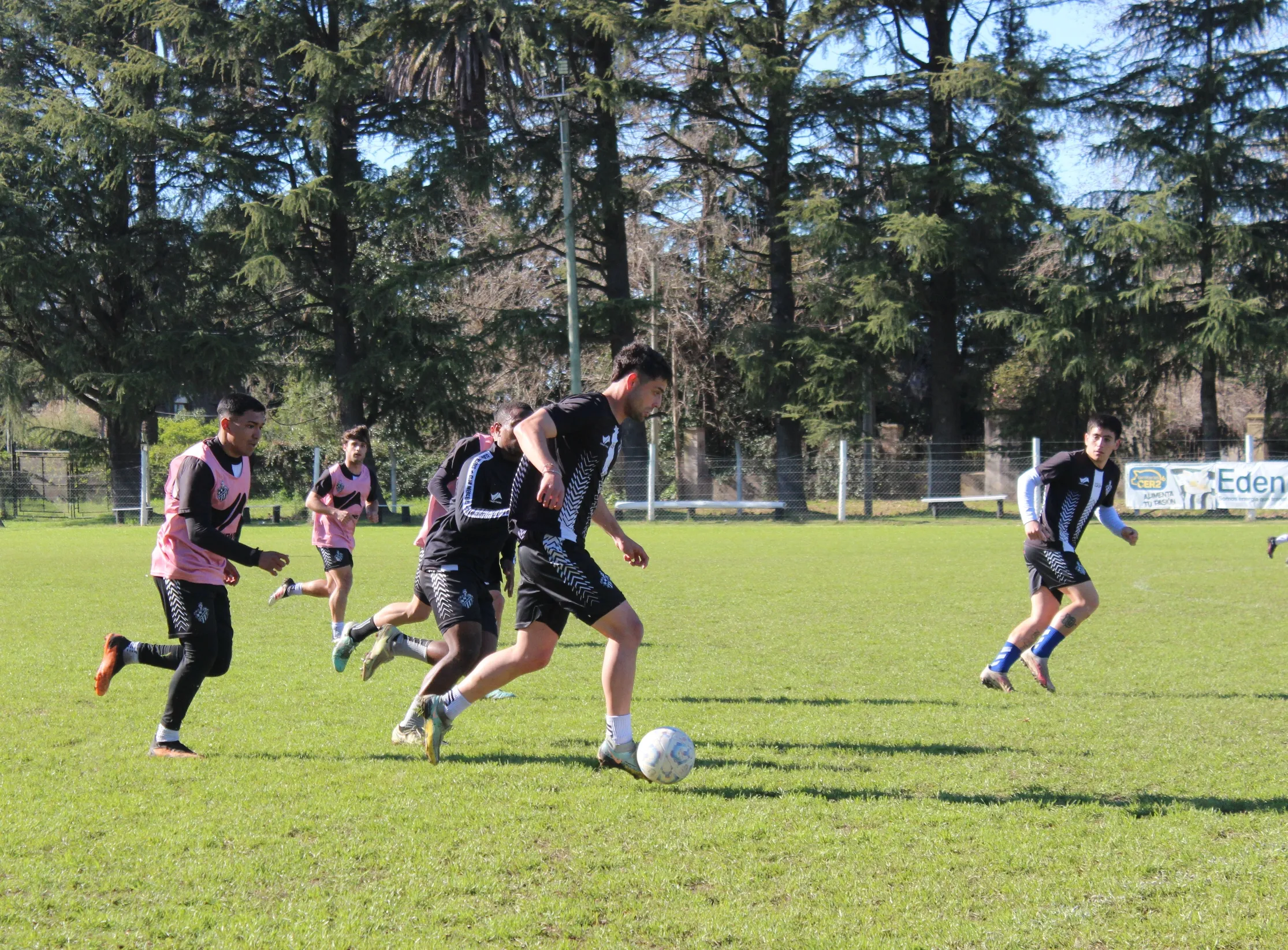 15-09-25 deportes PRIMERA C25_38_11zon