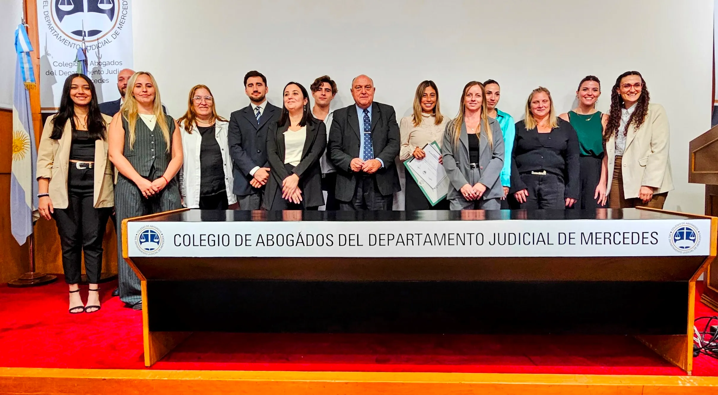 20-04-26 ABOGADOS MATRICULA_33_11zon