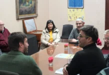 Ustarroz encabeza reuniones con referentes barriales