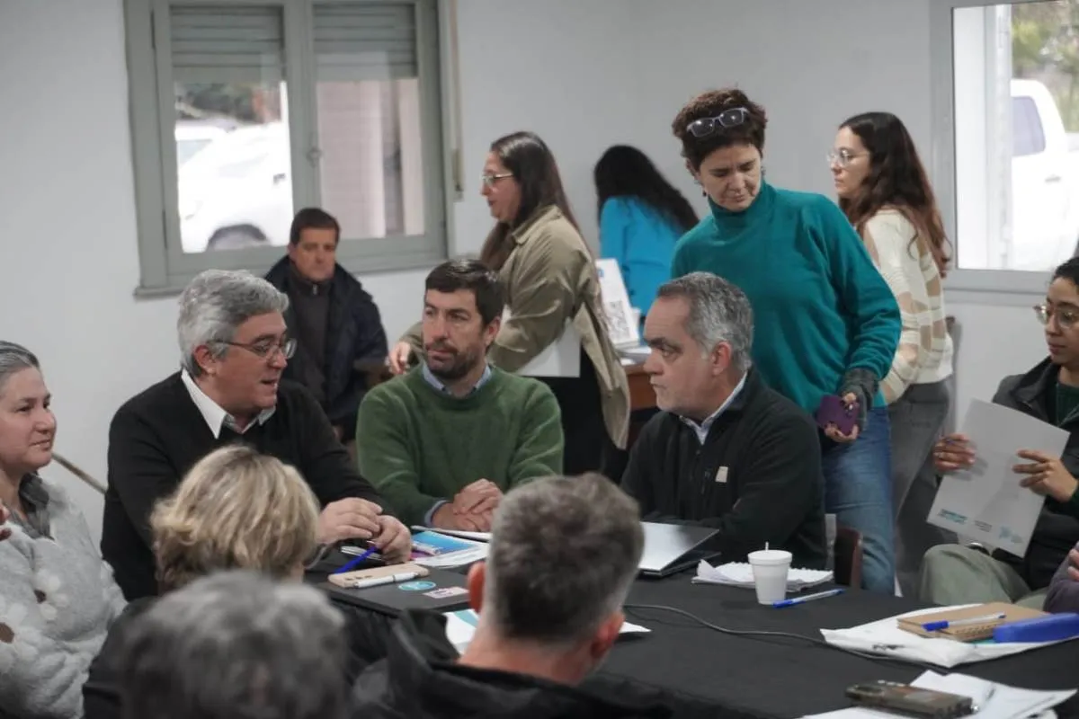 31-08-26 MINISTRO MDA_19_11zon